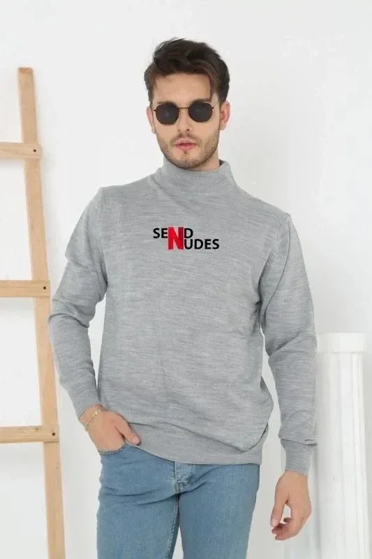 Muški sivi oversize polu-rolka štampani pleteni džemper