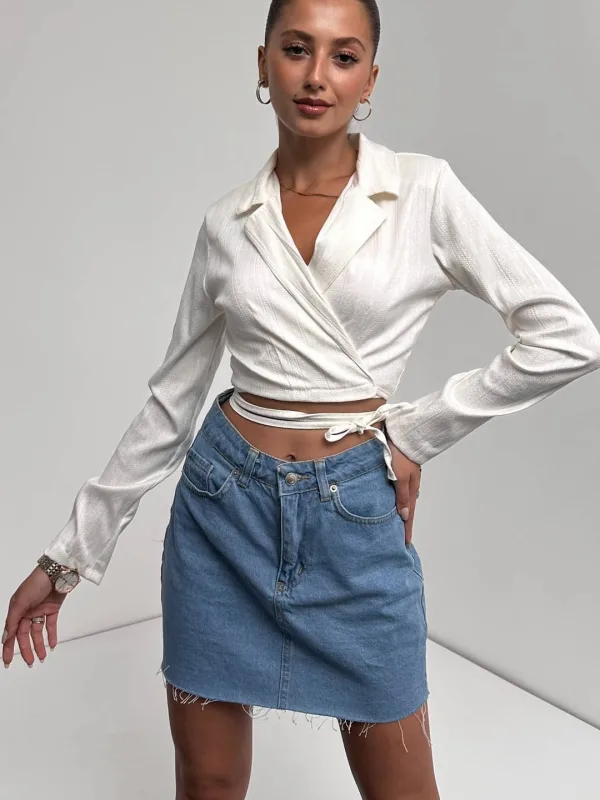 Košulja ovratnik struk vezana crop bluza bijela