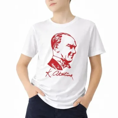 Biała koszulka dziecięca z kołnierzykiem rowerowym z nadrukiem Atatürka 1