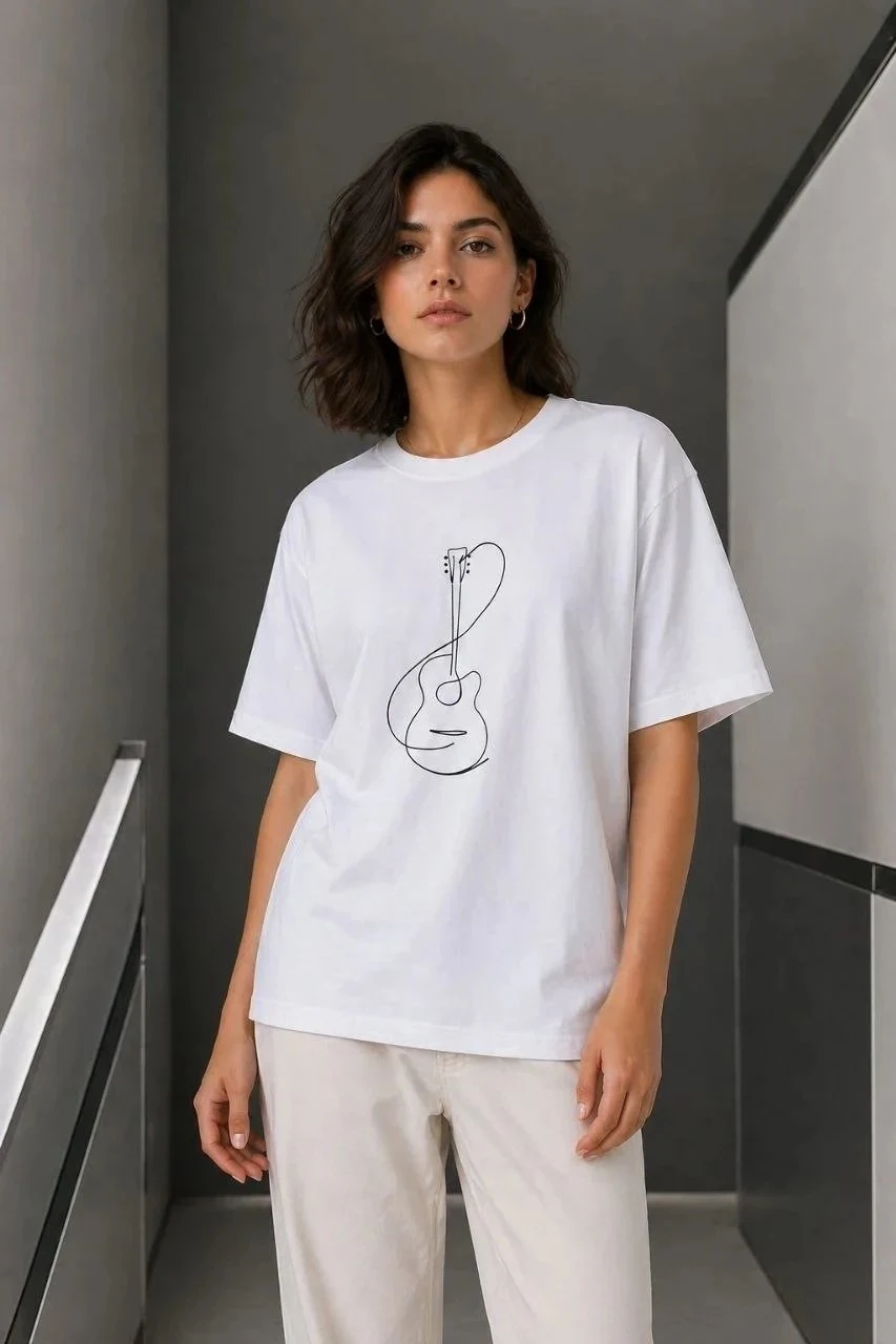 Ženska bela bicikli kragna minimal gitara print majica