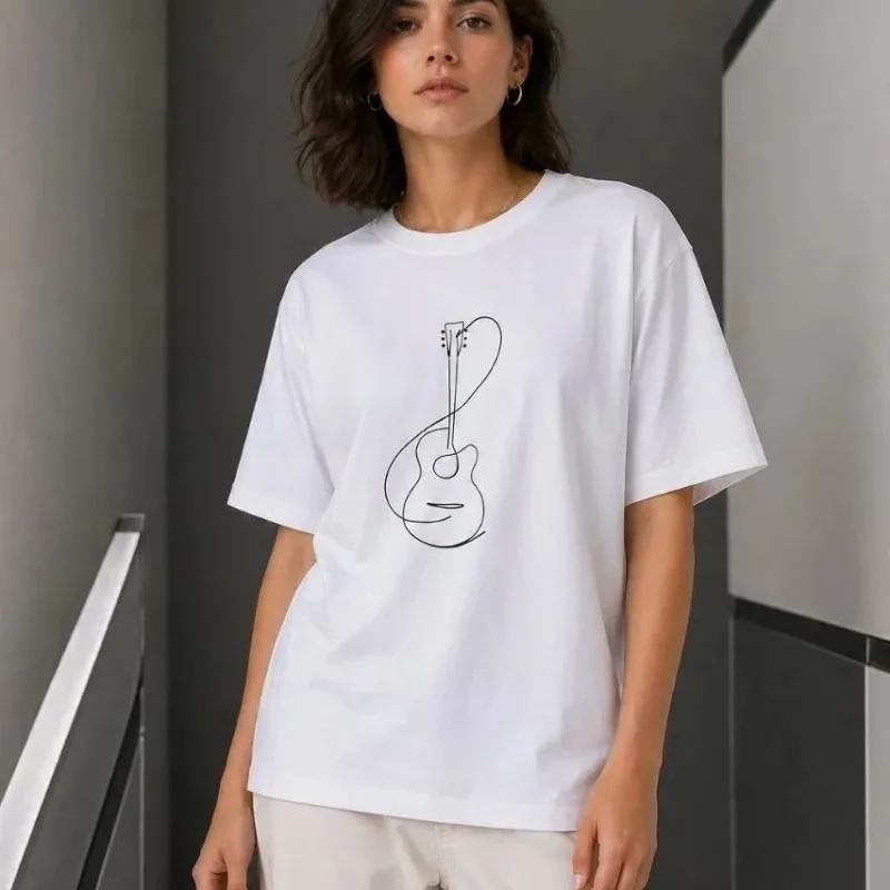 Női Fehér Kerékpárnyakú Minimál Gitárnyomtatásos Póló