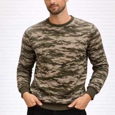 Férfi kamuflázs kerek nyakú 2 szálas hosszú ujjú sweatshirt 3