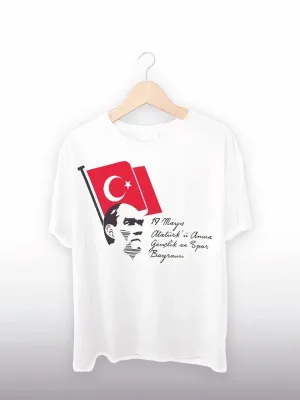 მამაკაცის თეთრი Oversize 19 მაისის ბეჭდვითი ათათურქის ახალგაზრდობის მაისური