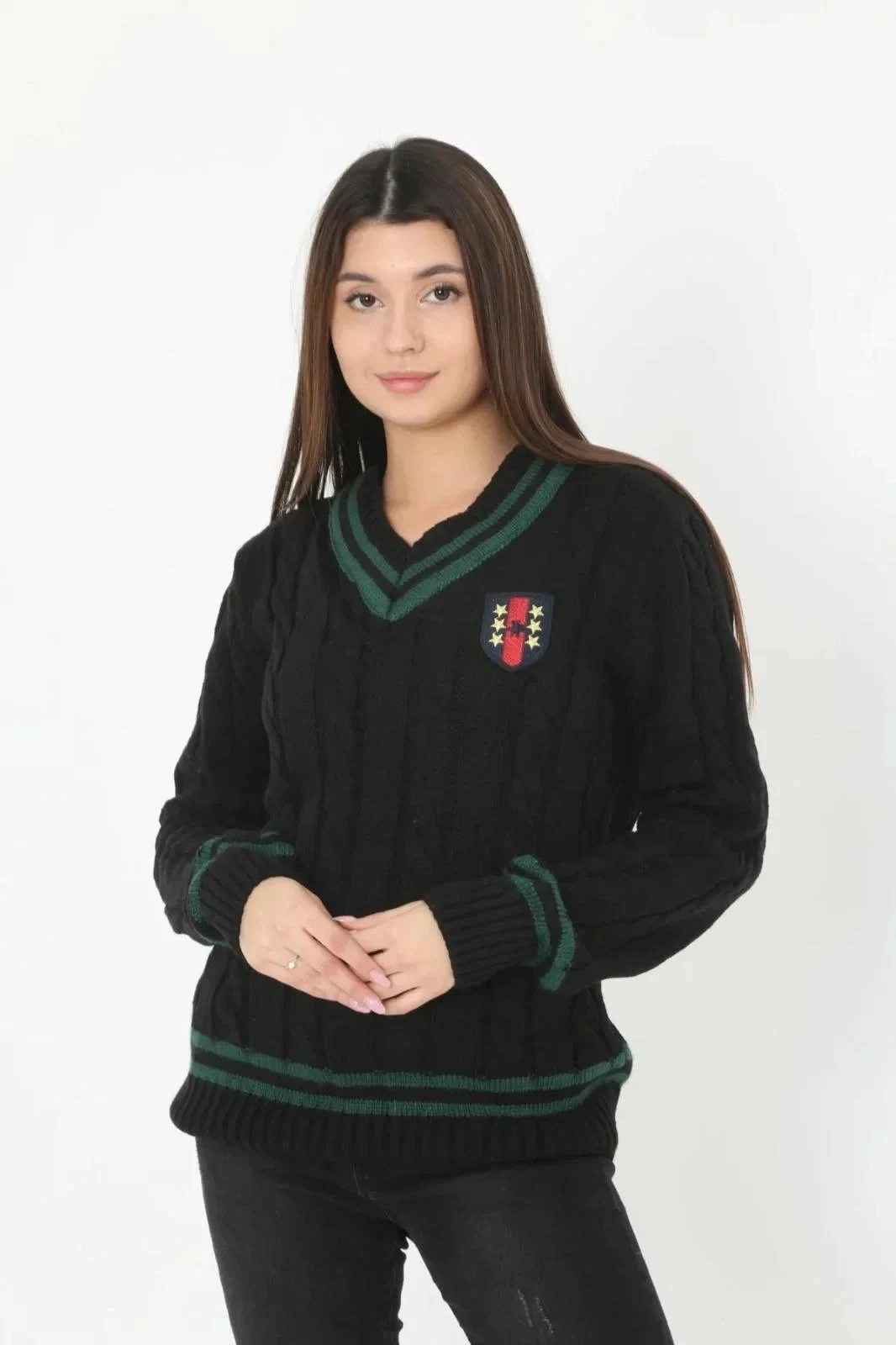 Hirka ya Jinan Reş, Bi Stûyê V, Bi Nimûneyên Hûnandî