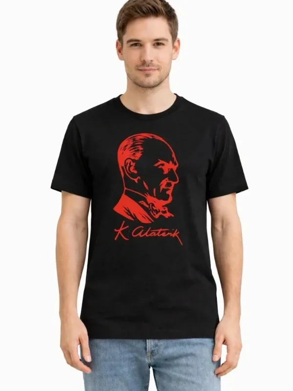Tîşorta Mêran a Reş Bi Stûyê Bisîkletê û Çapa Atatürk 1
