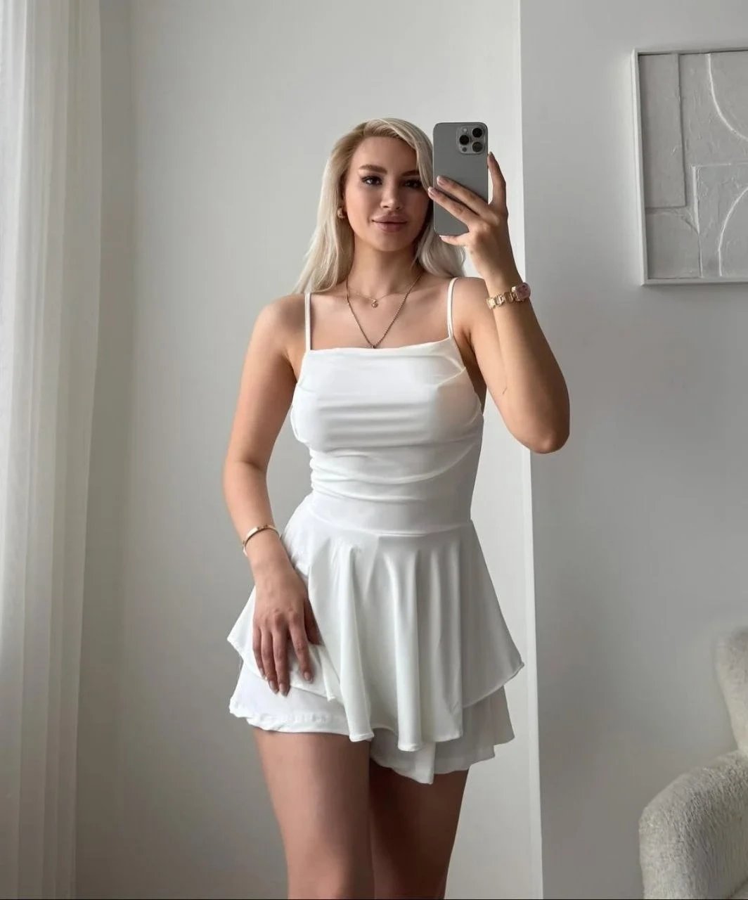 Γυναικείο Λευκό Μίνι Φόρεμα με Σούρες, Strapless και Σορτς