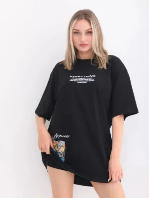 Dámské černé oversize tričko s kulatým výstřihem a potiskem