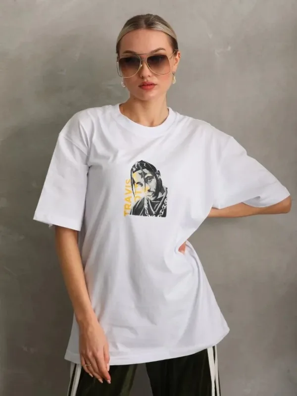Damski oversize T-shirt biały, dekolt w serek, nadruk 2