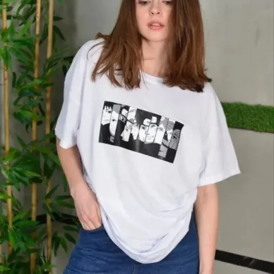 Női fehér oversized biciklinyakú nyomott rövid ujjú póló 2