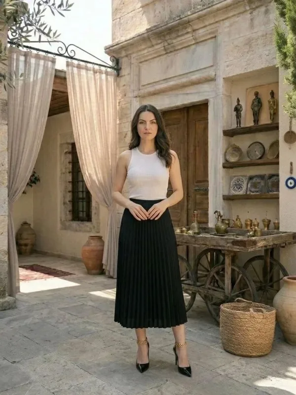 Ženska crna satenska plisirana midi suknja, elegantan i sofisticiran dizajn 4