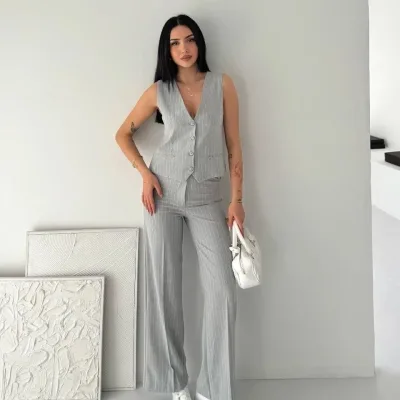 Dámský šedý pruhovaný set z látky Tansel: elegantní do kanceláře 1