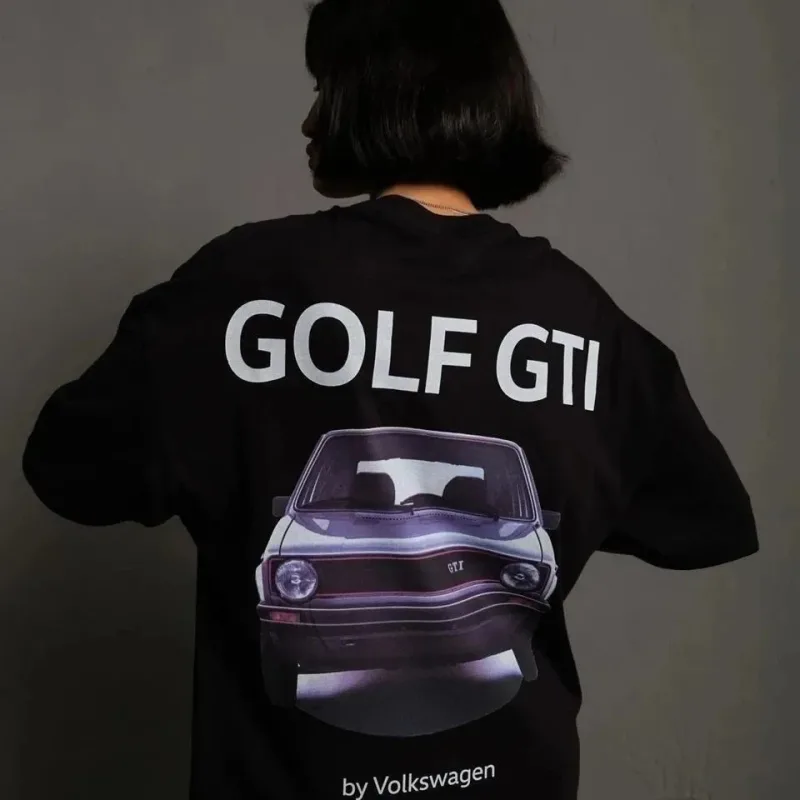 Dámske čierne oversize tričko s retro potlačou auta Golf GTI