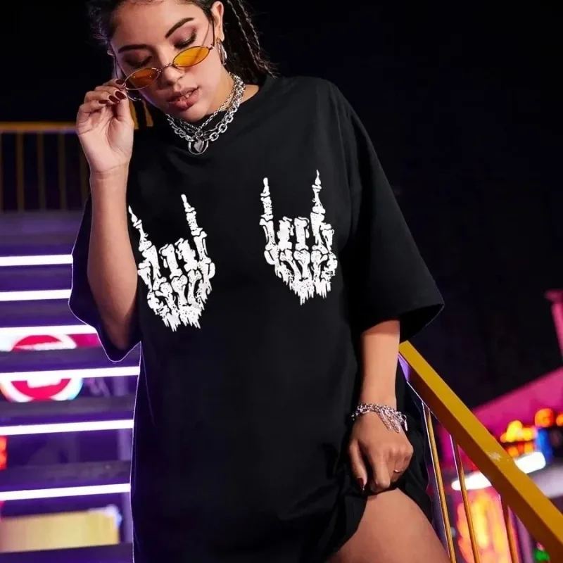 Dámské černé oversized tričko s kulatým výstřihem a potiskem