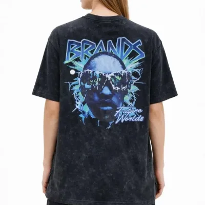 Damski czarny oversize T-shirt z kwasowym wykończeniem, dekolt w serek, krótki rękaw 2