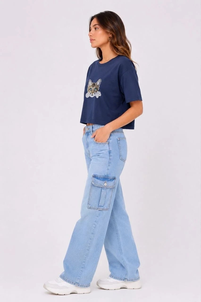 Ženska tamnoplava oversize mačka print crop majica 2