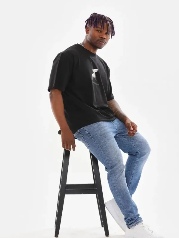 Férfi fekete kerékpárnyakú nyomott oversized póló 4