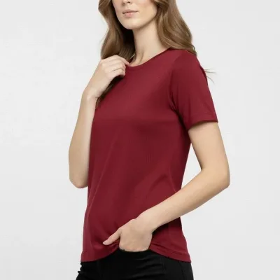 Женска бордо Slim Fit маица со велосипедско деколте од ликра 3