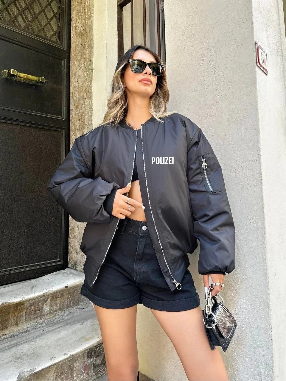 Γυναικείο Μαύρο Bomber Μπουφάν με Καπιτονέ, Φόδρα, Φερμουάρ, Τσέπες