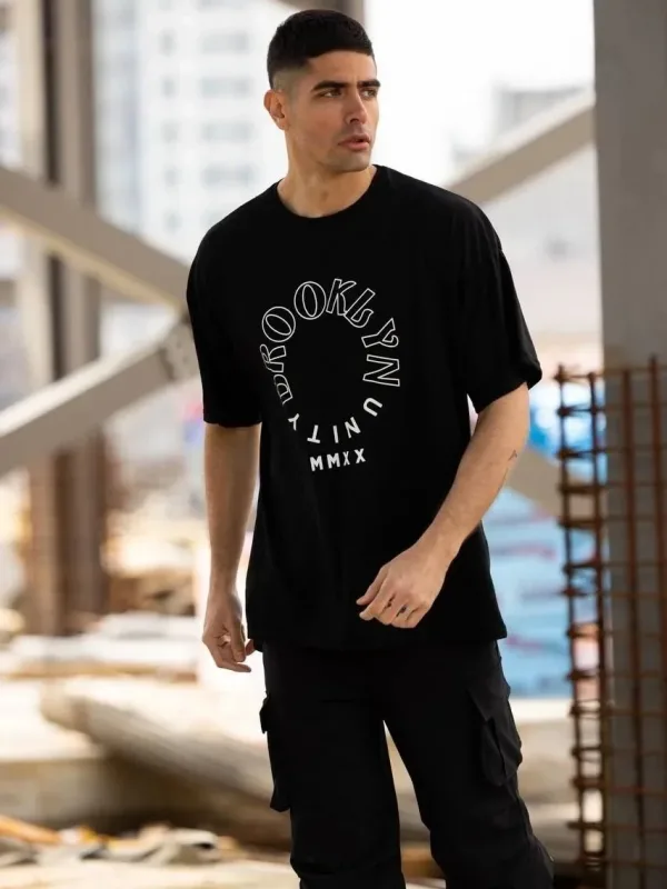 Kişi Qara Regular Fit Bisiklet Yaka Baskılı T-shirt 4
