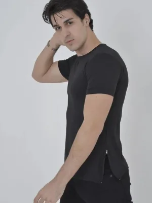 Машки црн slim fit со страничен патент бициклет јака маица