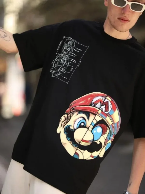 Машки црн oversize велосипед јака со Mario принт маица 3