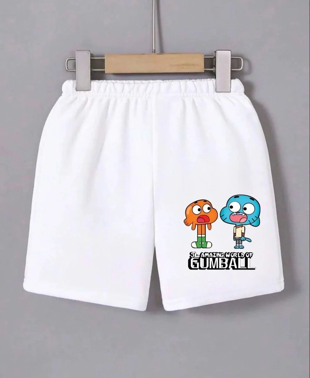 Kobiece białe szorty mini z gumką w pasie, z nadrukiem