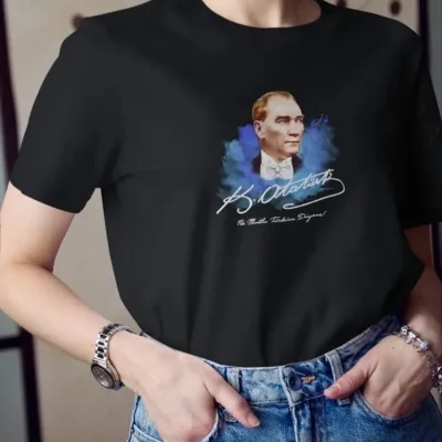 Női Fekete Kerékpárnyakú Atatürk Nyomott Rövid Ujjú Póló 1