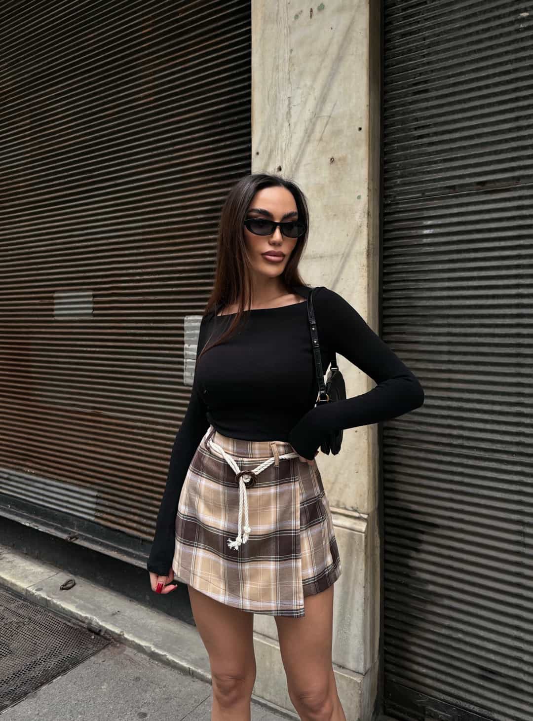Ekose Naxışlı Kəmər Detallı Mini Şort Ətək Bej