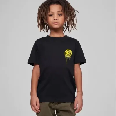 Bluzë për fëmijë e zezë oversize me printim, me jakë të rrumbullakët 1