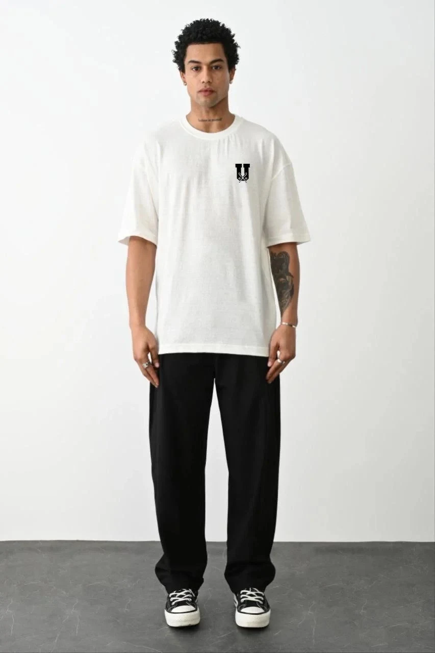 Машка бела oversize бициклистичка јака печатена маица