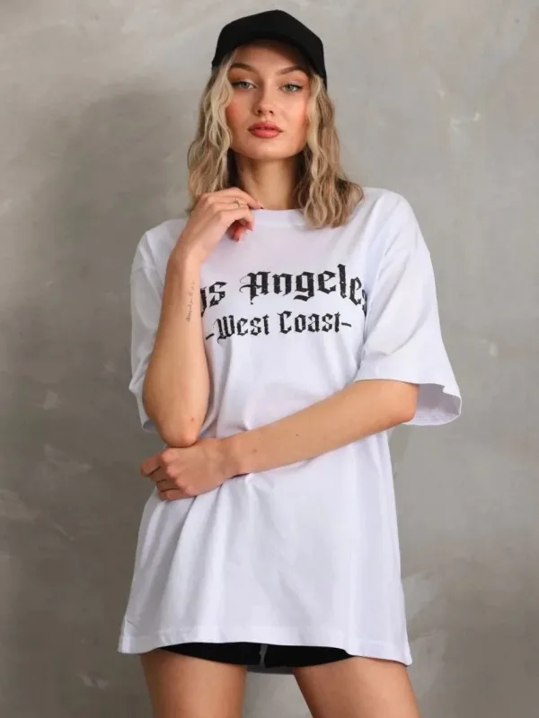 Damski oversize T-shirt biały, dekolt w serek, nadruk 5