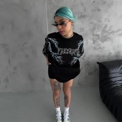 Женски Црн Oversize Бициклета Јака Молња Печатена Маица 2