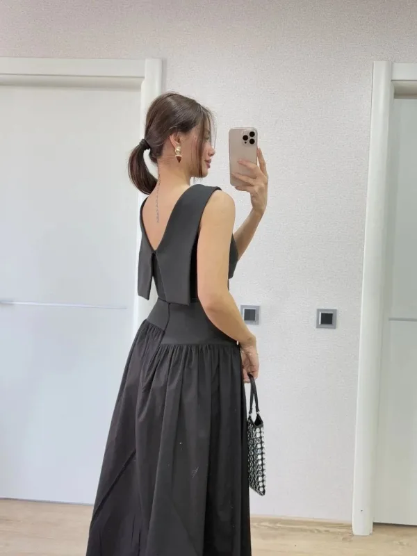 Women's Black Back Wing Detail Front Dart Long Dress 4