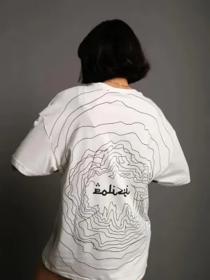 Damski oversize T-shirt biały, dekolt w serek, nadruk na plecach