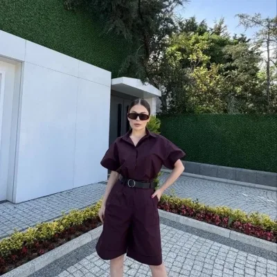 Ženski bordo s remenom šorc komplet s kragnom košulje gornji-donji dio 1