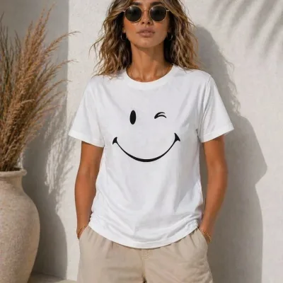 Γυναικείο Λευκό Oversize Χαμογελαστό Πρόσωπο Τυπωμένο Κοντό Μανίκι Μπλουζάκι 2