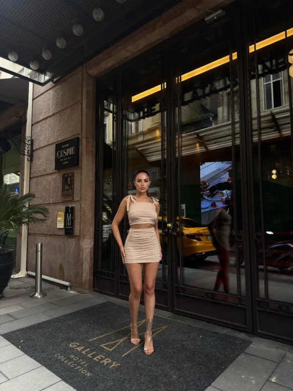 Bağcıq Detallı Krop Bluz və Etek İkili Dəst Bej 3