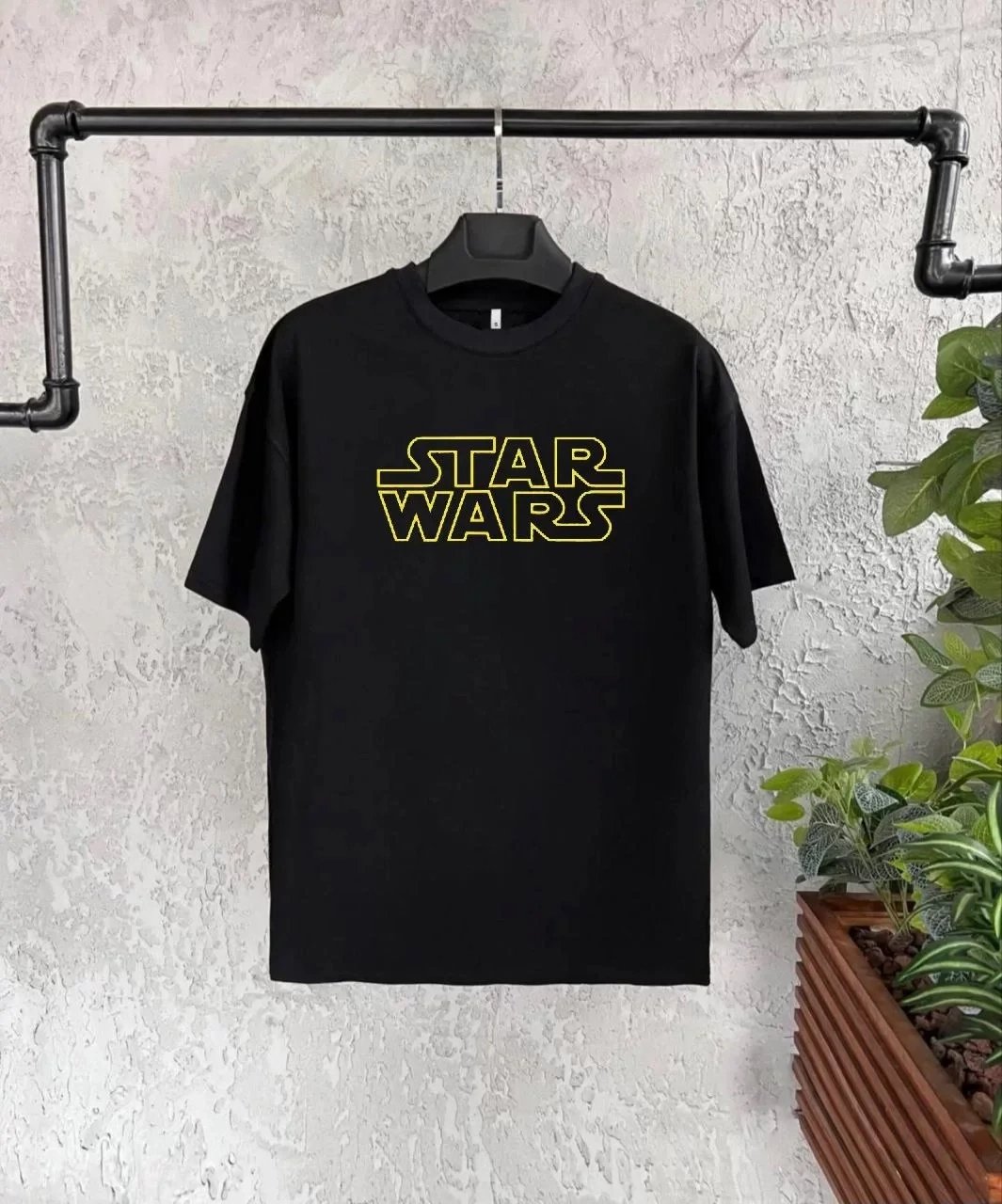 Dziecięca czarna koszulka z nadrukiem Star Wars, okrągły dekolt