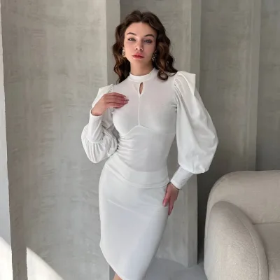 Bluzë Crep me Jakë Puthje dhe Mëngë Princeshe e Bardhë 1