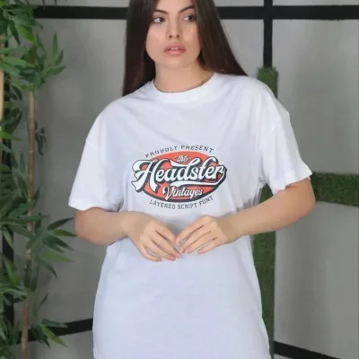 Női fehér oversized biciklinyakú nyomott rövid ujjú póló 1