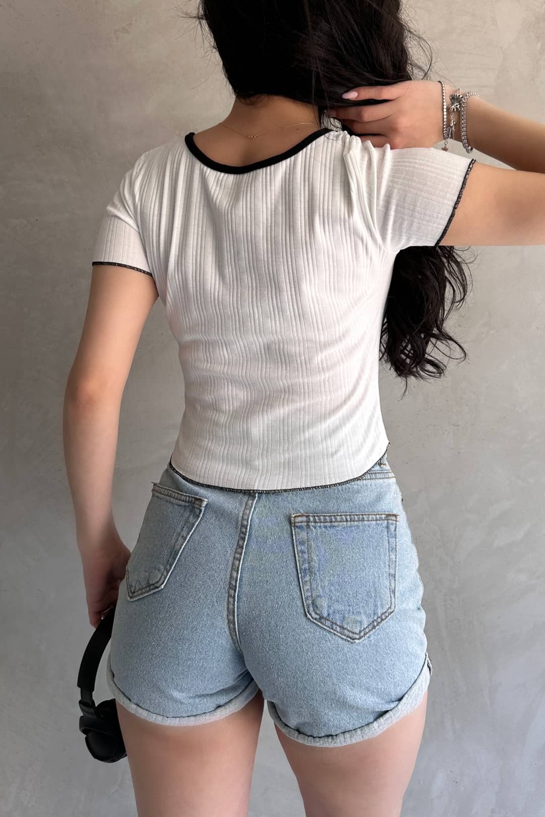 Pool Neck Binding Detail Crop Blouse White 2