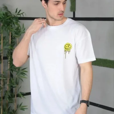 Férfi fehér oversized kerékpárnyakú nyomott nyári póló 2