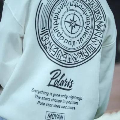 Muška bijela oversize 3-nitna pamučna majica s okruglim ovratnikom i printom sprijeda i straga, sweatshirt 3