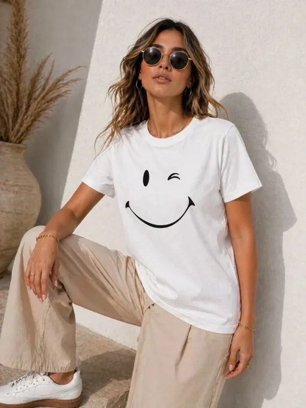 Γυναικείο Λευκό Oversize Χαμογελαστό Πρόσωπο Τυπωμένο Κοντό Μανίκι Μπλουζάκι 4