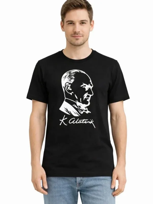 Kişi Qara Atatürk Çapılı Velosiped Yaxalı Köynək 1