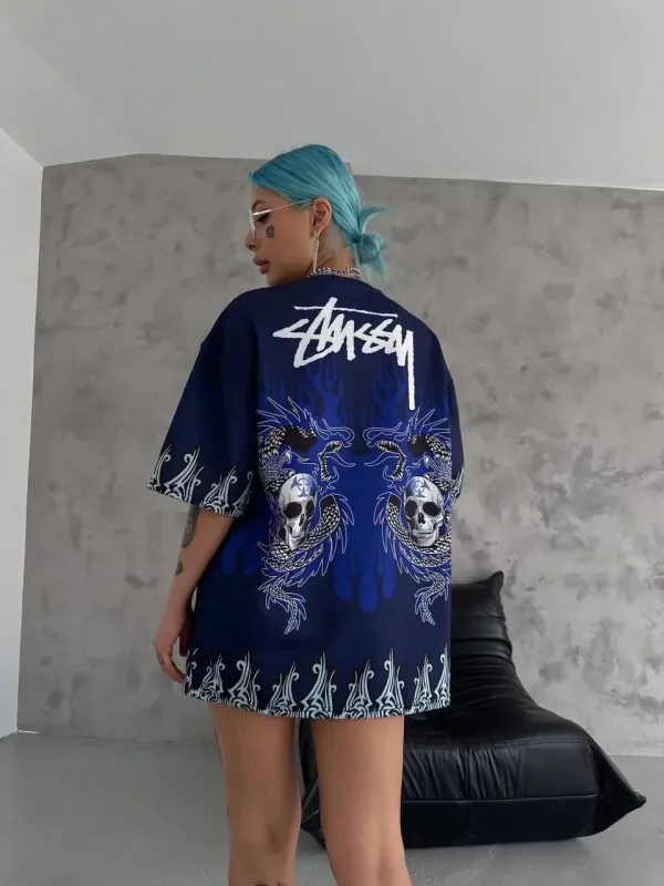 Bluzë Mashkulli Blu e Errët Oversize me Jakë Biçiklete dhe Printim 1