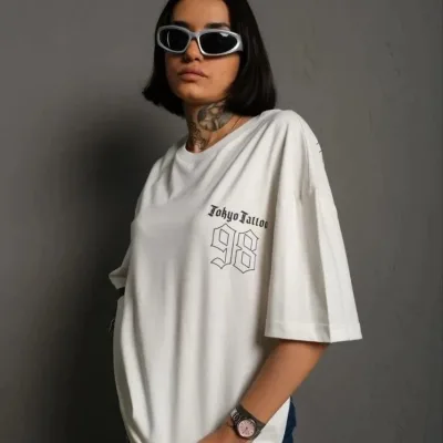 Női Fehér Oversize Kerékpárnyakú Nyomott Rövid Ujjú Póló 2