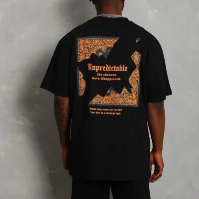 Férfi fekete oversized biciklinyakas nyomott póló 5