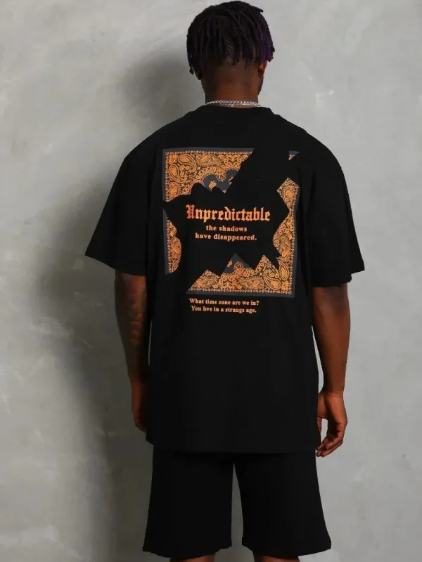 Férfi fekete oversized biciklinyakas nyomott póló 5