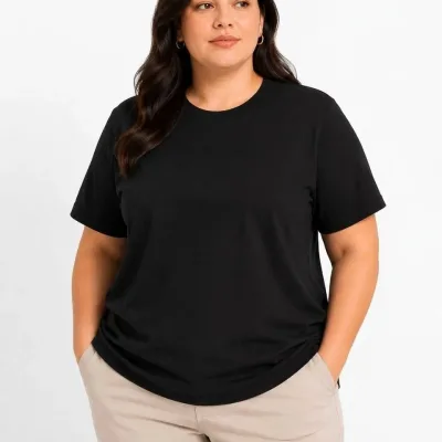Qadın Qara Oversize Velosiped Yaxalı Basic T-Shirt 3